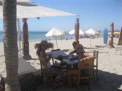 Wasi Center en la playa de Máncora