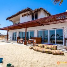 Casa Pura Vida, located on a virgin beach between Mancora and Punta Sal